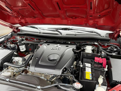 Mitsubishi L200 Katana D/C 2.4 TDI MT CRM 4X4