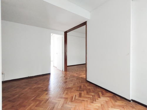 Imagen 8 de 16 de Venta Departamento 1 Dormitorios En Paseo Del Siglo. Amplio Opción Comodín