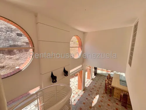 Casa En Venta En El Peñon Rvz
