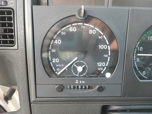Iveco Tector 170e21 Ano 2022 Cesto Aéreo Outher Side Isolado