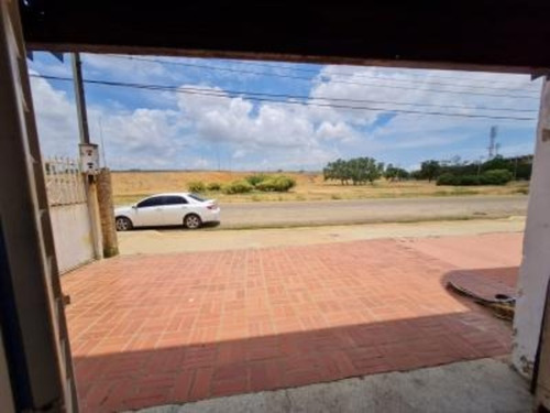 Imagen 3 de 12 de Local Comercial, En Grano De Oro, Sector Los Olivos Erika Mendivil