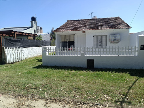 Alquiler Casa Miramar Frente A Vivero Cerca Del Mar.