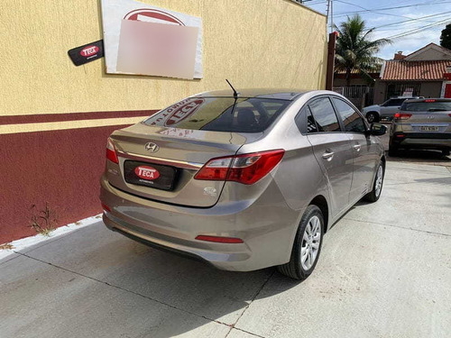 Imagem 4 de 10 de Hyundai Hb20s Comfort Plus 1.0 12v Flex Mec.