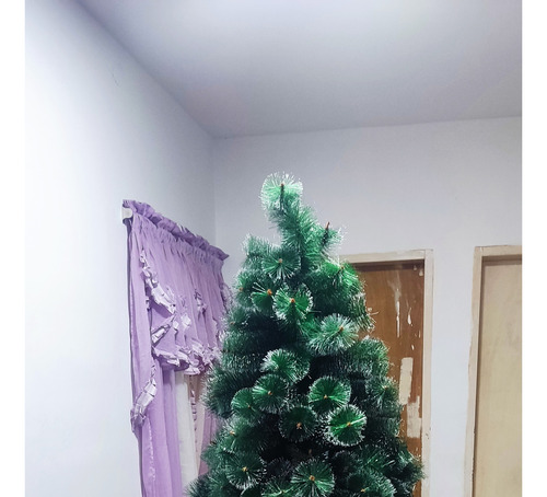 Arbol De Navidad Nevado De 2.10 Metros (Usado)