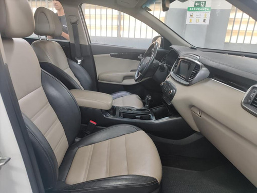 Kia Sorento 3.3 V6 GASOLINA EX 7L AUTOMATICO
