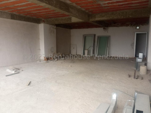 Oficina Comercial En Alquiler Mls #24-5774