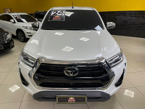 Toyota Hilux 2.8 D-4D TURBO DIESEL CD SRX PLUS 4X4 AUTOMÁTICO
