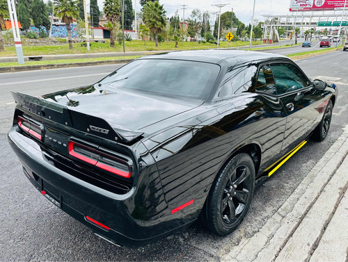 Dodge Challenger 3.6 Black Line X At