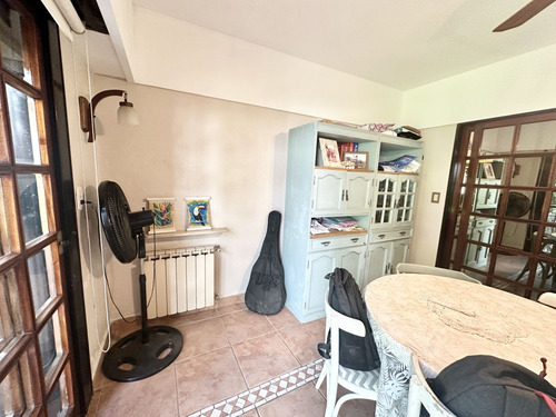 Venta De Hermosa Casa En Parque Chacabuco