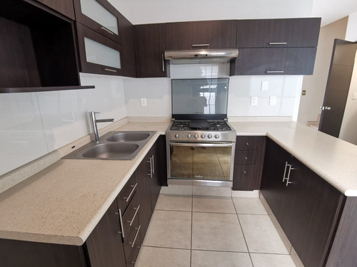 Casa En Venta En Privada De La Montaña Tesistan Zapopan