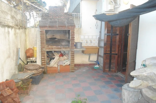 Imagen 17 de 20 de Depto Interno Ubicado En La Planta Baja 2 Ambientes Con Patio Propio Con Parrilla Sobre Avenida 3