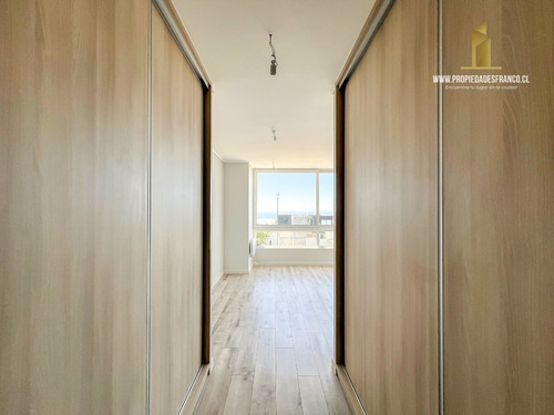 Concon Venta Casa A Estrenar 3d 4b Con Vista En Condominio