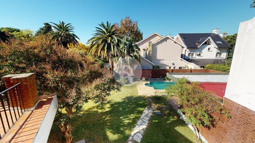 Imagen 6 de 30 de Frente A La Quinta Presidencial, Muy Buen Chalet Sobre Lote De 750 M2.