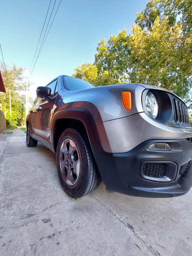 Imagen 5 de 9 de Jeep Renegade 1.8l Sport 2018
