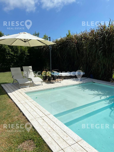 Casa Chalet En Venta Ubicado En Barbarita, General Pacheco, Tigre