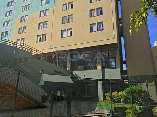 Venda De Apartamentos / Padrão Na Cidade De São Carlos 24869