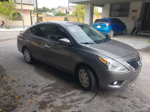 Imagen 5 de 14 de Nissan Versa 2017 1.6 Drive At