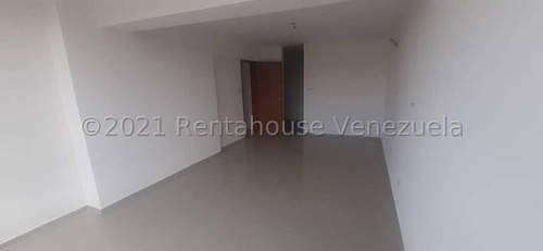 Hermoso Apartamento En Alquiler En El Este