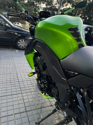 Moto Impecavel E Completa De Acessorios