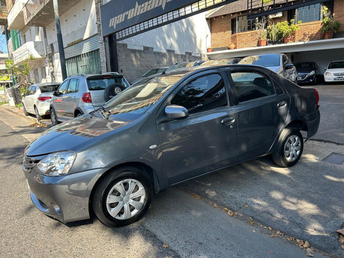 Toyota Etios 1.5 Sedan Xs