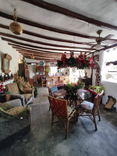Imagen 7 de 14 de Casa Estilo Chana Ave Principal Guacuco En Esquina