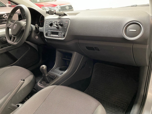 Imagen 11 de 15 de Volkswagen Up! Take 5p 2020