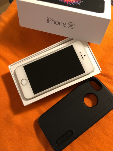 Imagem 4 de 5 de iPhone SE 64gb Branco (perfeito Estado/ Com Tela De Vidro)