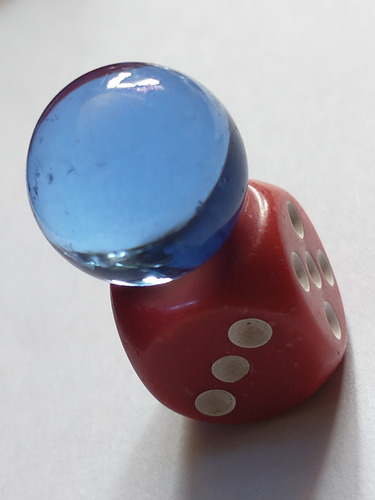 Canica Agüita Azul Translúcida 16mm (Usado)
