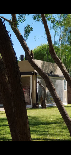 Hermosa Casa Quinta. Inmejorable Entorno. Barrio Super Tranquilo 15 Min Del Centro. Consultas Al 3435203070