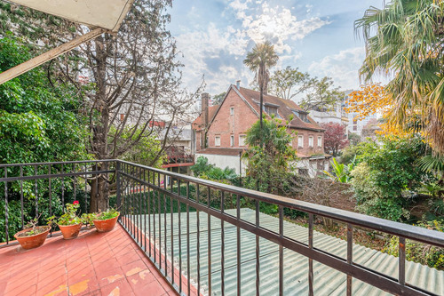 Increíble Residencia - 9 Ambientes - Gran Jardín Con Parrilla - Cochera - Belgrano R