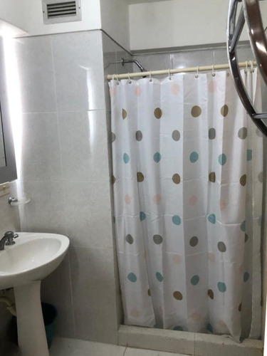 Imagen 11 de 13 de Se Alquila Apartamento El Rosal 50m2