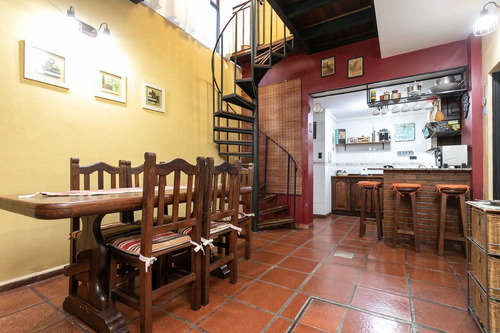 Imagen 17 de 30 de Ph 4 Amb De 141m², Al Frente, Terraza Y Quincho.