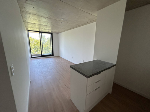 Alquiler - Apartamento A Estrenar Con 1 Dormitorio, Terraza Y Patio En Palermo - Maldonado Y Yaro