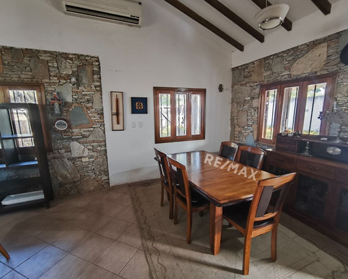 Espaciosa Y Fresca Casa En Venta En La Asuncion, Isla De Margarita