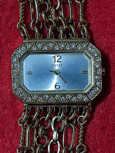 Reloj Guess Cuarzo, Mod. I10153l1, Dorado Con Piedritas. 