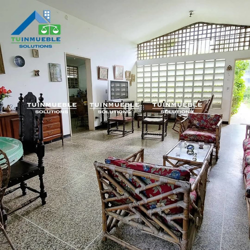 Imagen 2 de 14 de Se Vende Casa Con 1040 M2 De Terreno