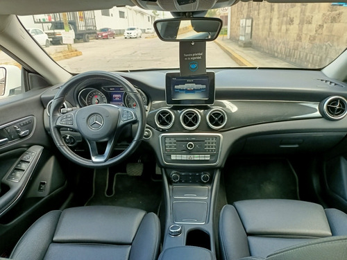 Imagen 12 de 14 de Mercedes-benz Clase Cla 2019 1.6 200 Cgi Sport At