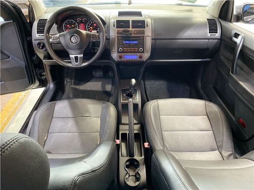 Imagem 7 de 15 de Volkswagen Polo Sedan 1.6 Mi Comfortline 8v Flex 4p Automati