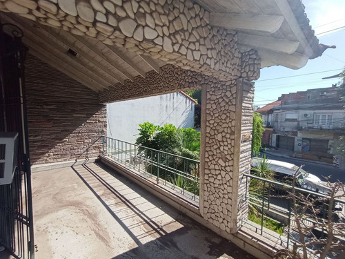 Venta Casa Chalet 5 Ambientes Sarandi Avellaneda