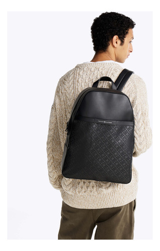 Mochila Negra Tommy Hilfiger Con Monogramas Th De Hombre