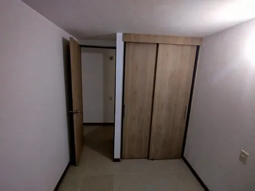 Arriendo Apartamento En Loma De Los Bernal