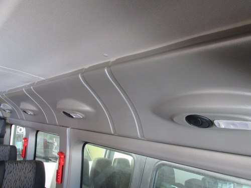 Imagem 10 de 14 de Renault Master Executiva 2022 Preta