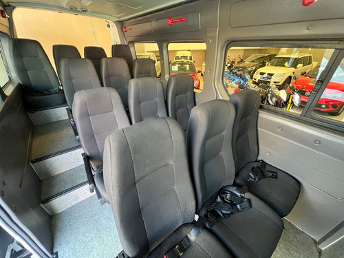 Renault Master 2.3 Executive Minibus L3H2 16 Lugares