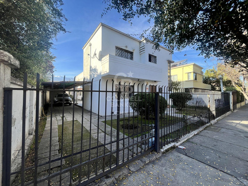 Casa Para Remodelar En Barrio Suarez Mujica