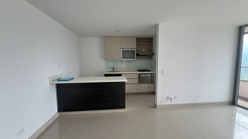 Venta De Apartamento En Las Lomitas, Sabaneta