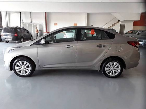 Imagem 8 de 9 de Hyundai Hb20s 1.6 Comfort Plus 16v Flex 4p Automático