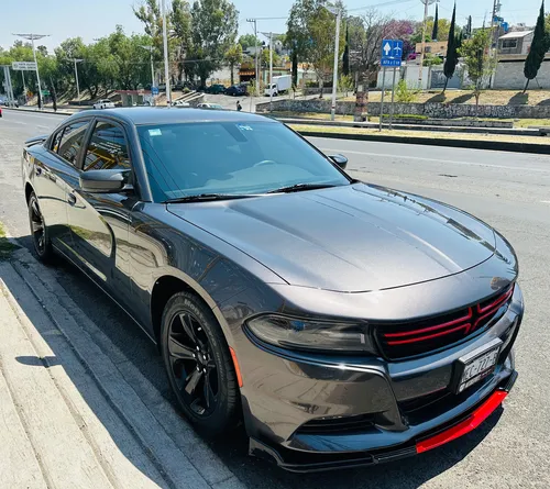 Dodge Charger Sxt