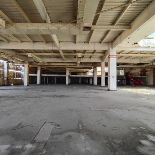 Gran Local En Venta En Center Plaza En Ecatepec