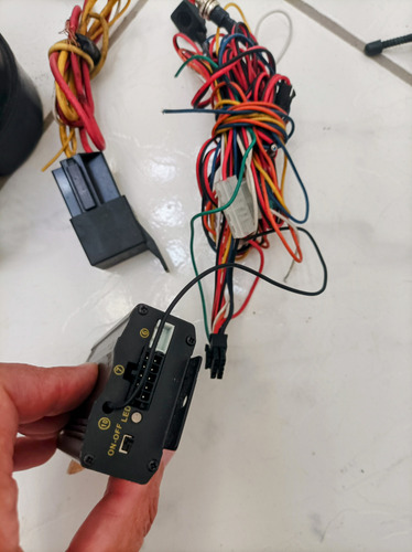 Bloqueador, Alarme E Rastreador Veicular Tk103b (Usado)