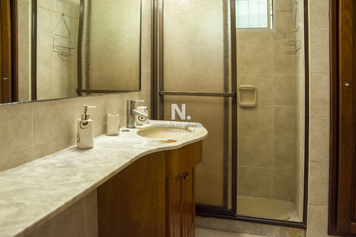 Casa En Venta En Cantegril- Ref: 3670